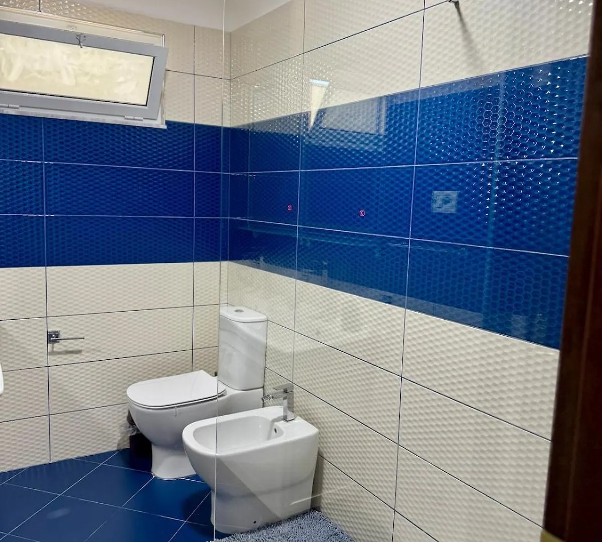 Lake Park Studio Apartment Tirana 0*,