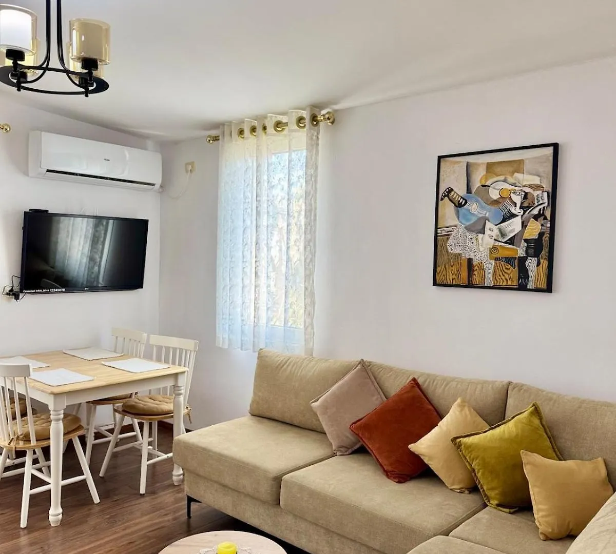 Lake Park Studio Apartment Tirana Albania